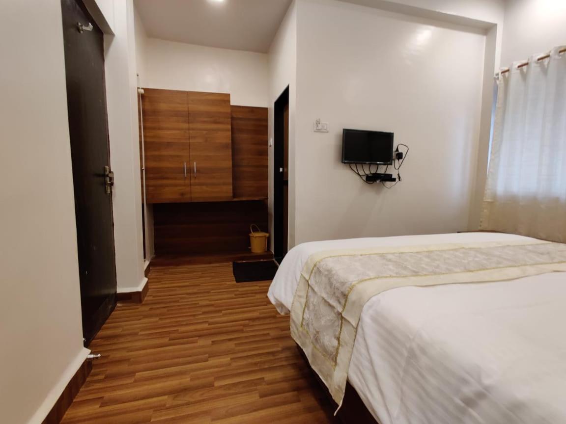 Kudal  Hotel Surya Grande מראה חיצוני תמונה