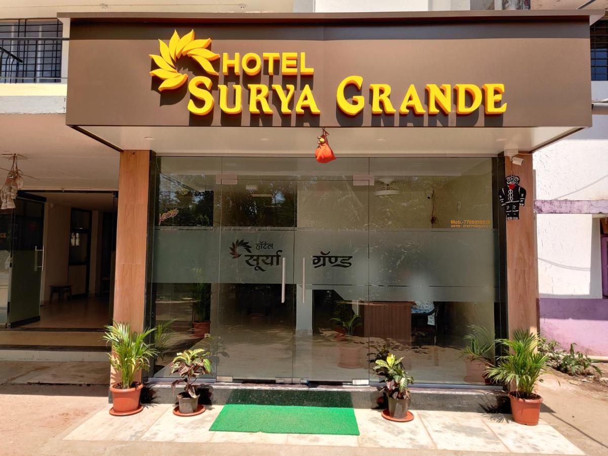 Kudal  Hotel Surya Grande מראה חיצוני תמונה