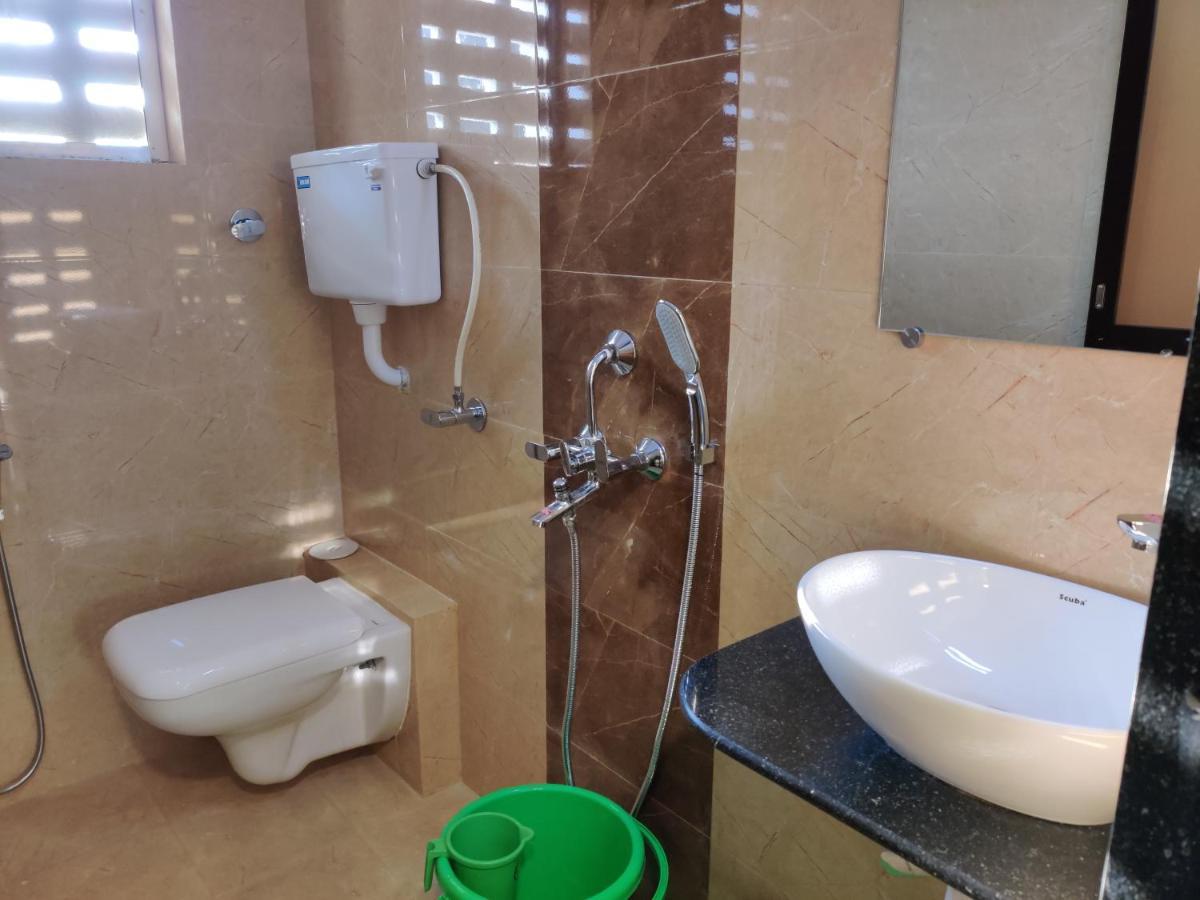 Kudal  Hotel Surya Grande מראה חיצוני תמונה