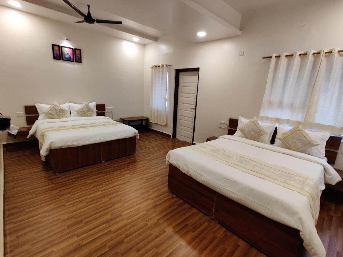 Kudal  Hotel Surya Grande מראה חיצוני תמונה